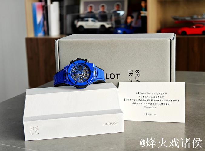 蓝色手表+粉色上衣，姆巴佩社媒晒为宇舶表拍摄的宣传照