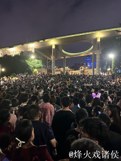 大潮奔涌 青春激荡 大潮奔涌 青春激荡